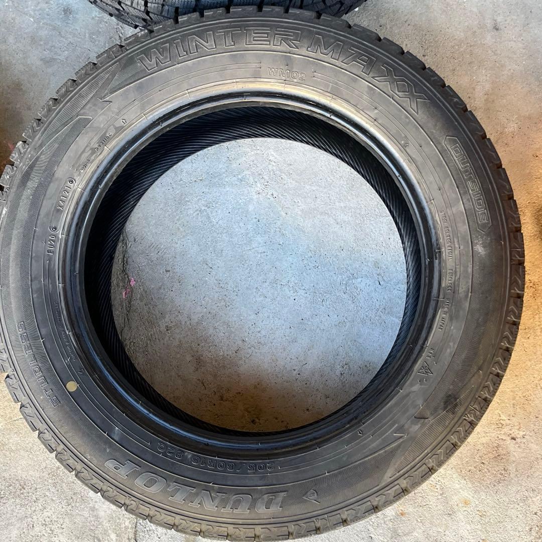 205/60r16 スタッドレスタイヤ 4本
