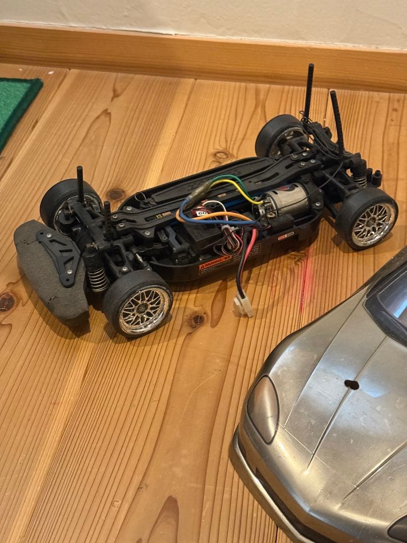 タミヤ　RC TT-01 ？　コルベットボディー　ラジコン