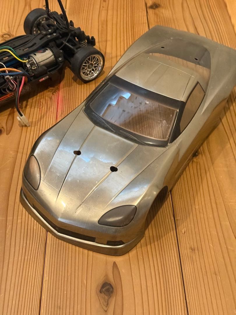 タミヤ　RC TT-01 ？　コルベットボディー　ラジコン