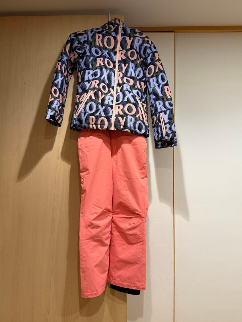 美品⭐︎Roxy スノーボードウェア 上下セット 140-150cm