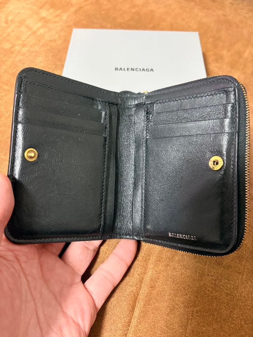 BALENCIAGA ブラックレザー 二つ折り財布