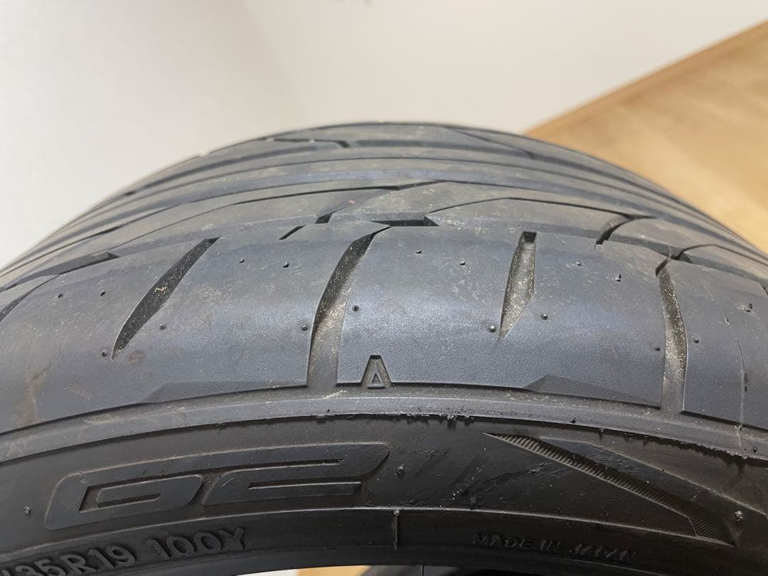 ニットー　Nitto 275/35R19 スポーツタイヤ 4本セット