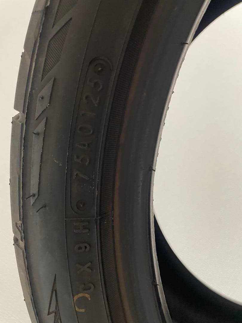 ニットー　Nitto 275/35R19 スポーツタイヤ 4本セット