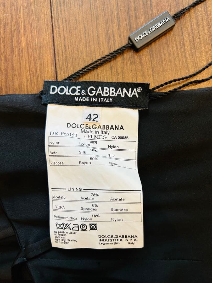 新品未使用タグ付き！ Dolce & Gabbana レース ワンピース