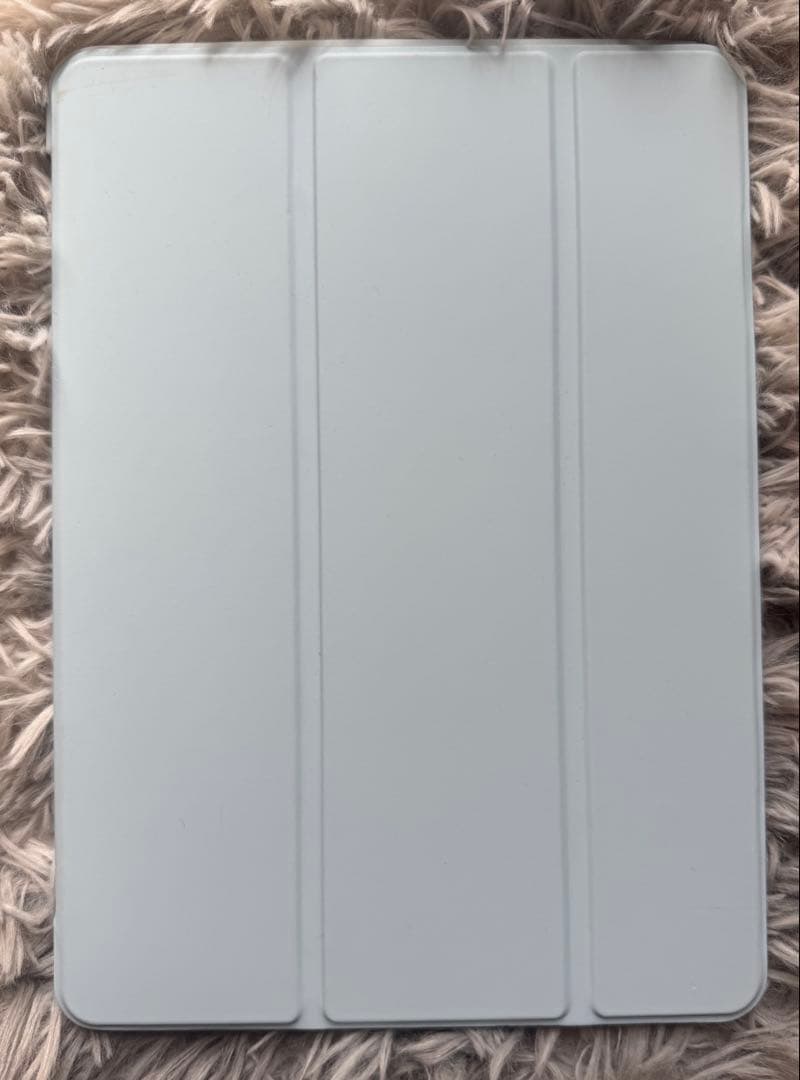 ひ*〜様 Apple iPad (第６世代) Wi-Fi 32GB スペースグレ