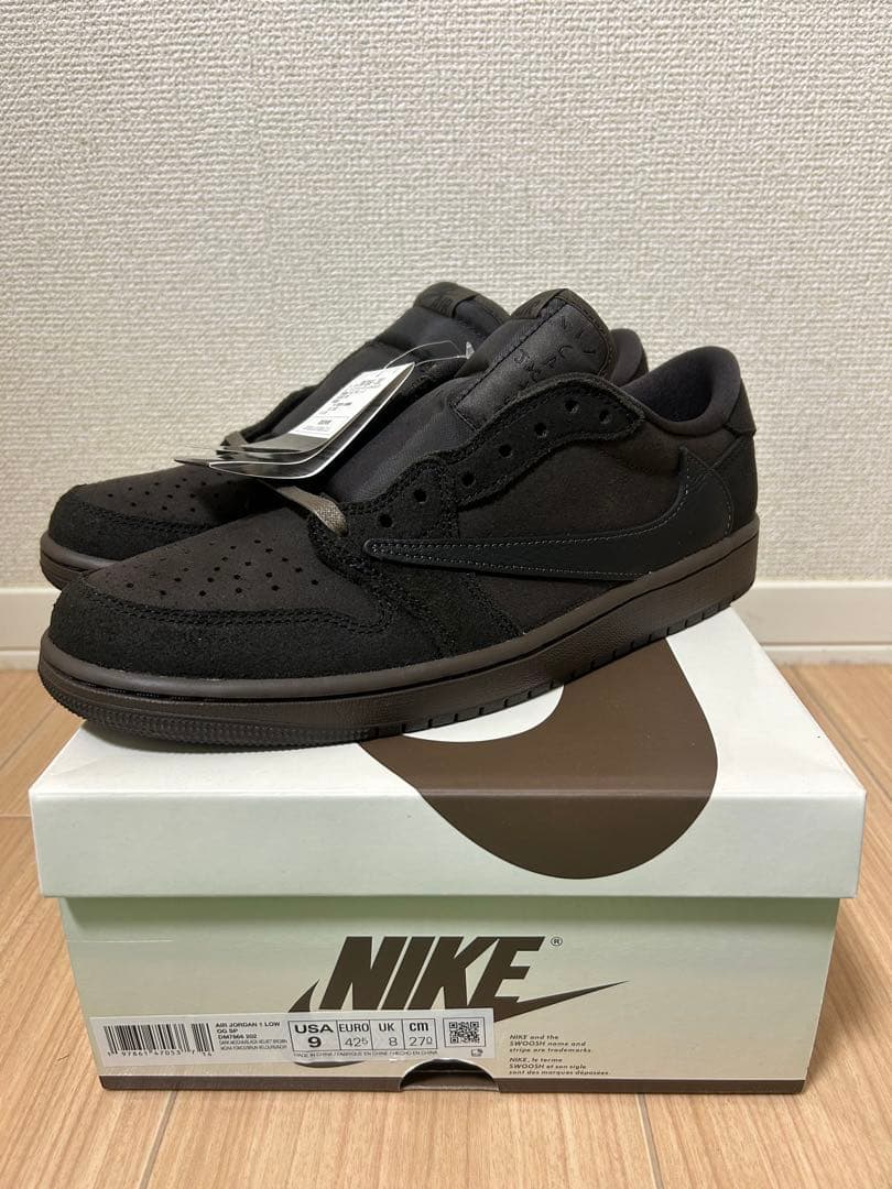 TRAVIS SCOTT × NIKE AIR JORDAN 1 LOW