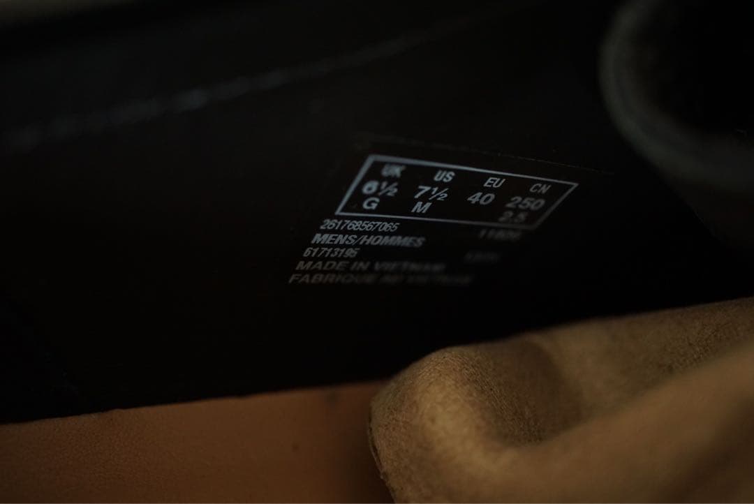 24ss SUPREME Clarks パテント レザー ワラビー 黒