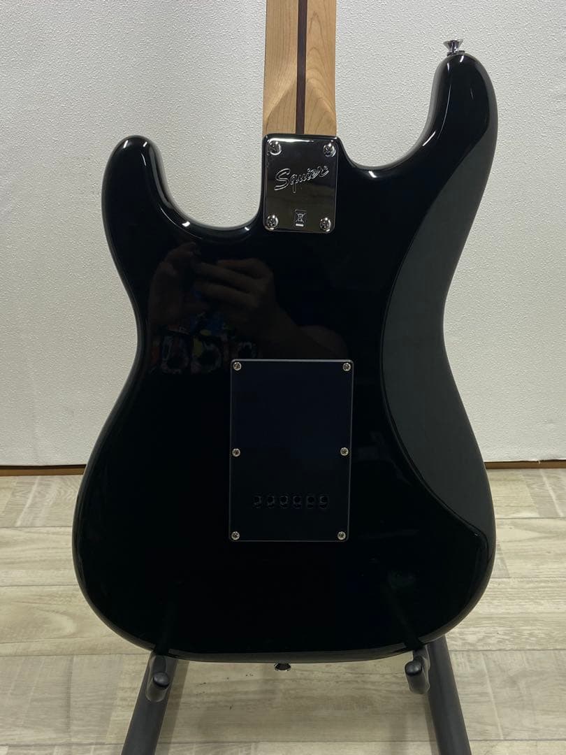 【美品】スクワイヤー Affinity Series エレキギター 黒白