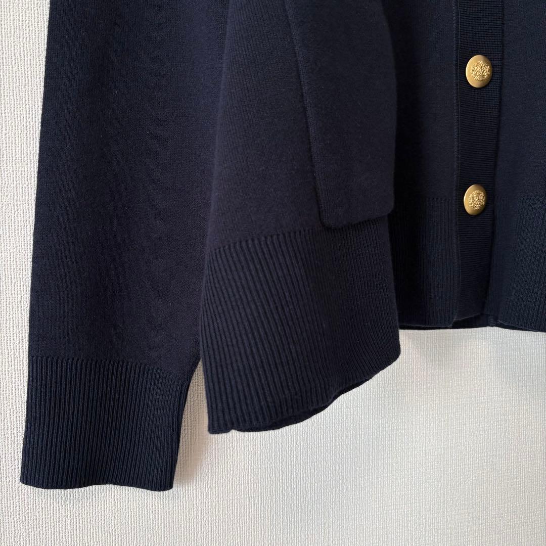 25AW レリューム コットンカシミヤミックスダブルニットVネック 紺 金ボタン