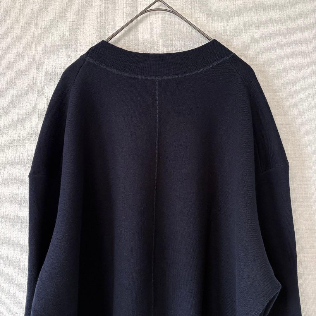 25AW レリューム コットンカシミヤミックスダブルニットVネック 紺 金ボタン