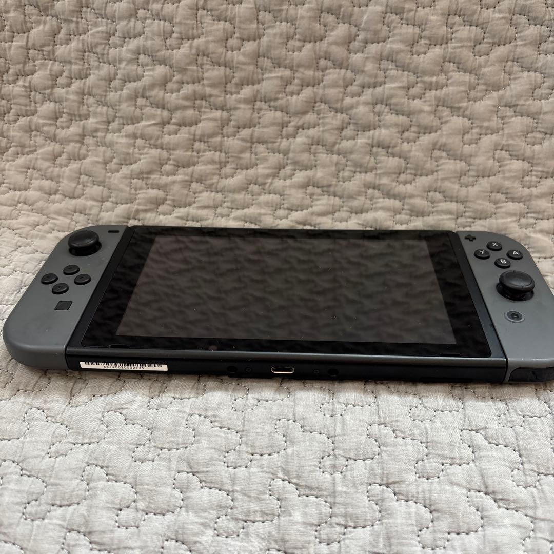 NintendoSwitch本体+Joy-Con+充電スタンド+スリムケース一式