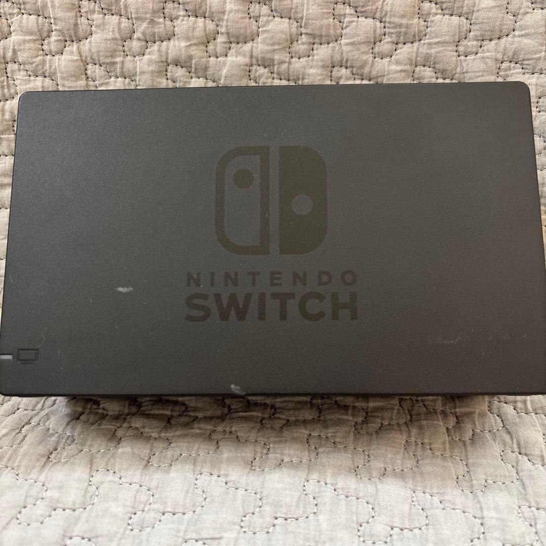 NintendoSwitch本体+Joy-Con+充電スタンド+スリムケース一式