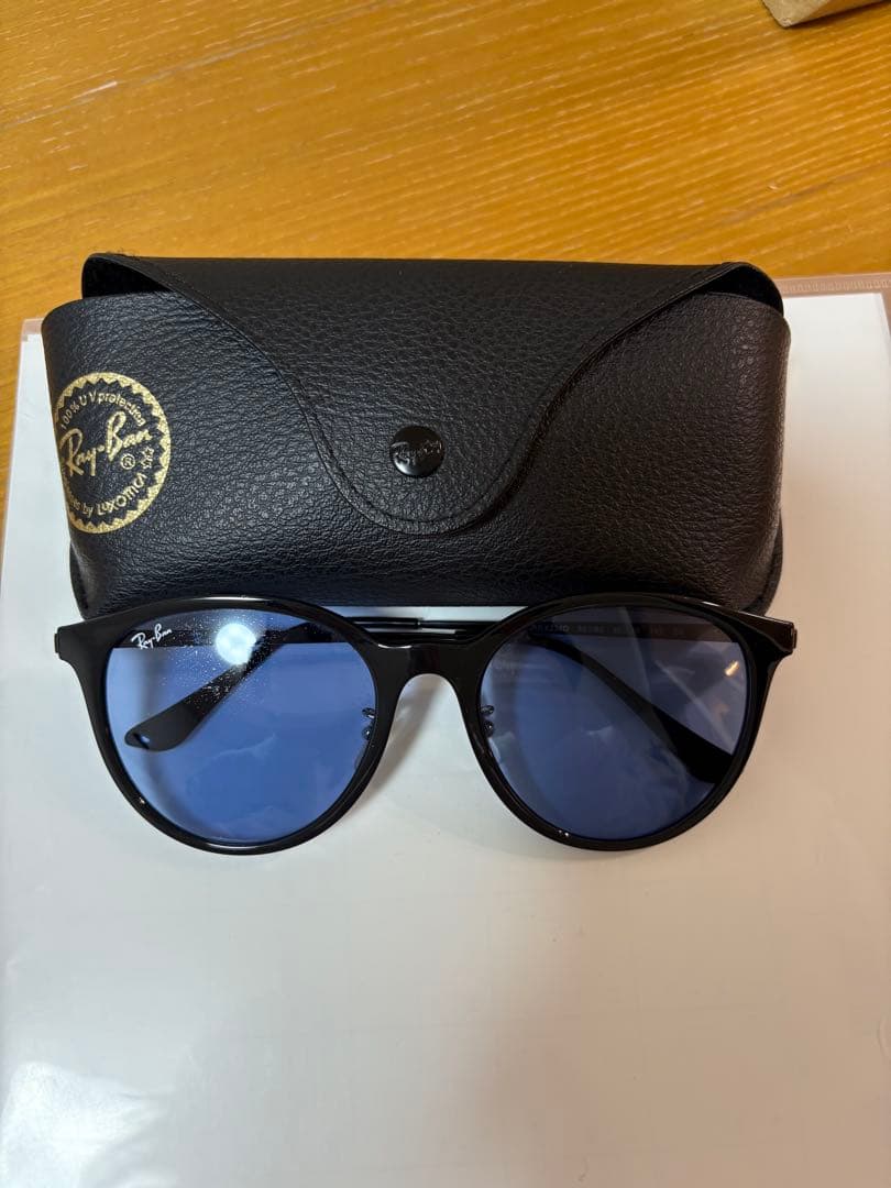Ray-Ban サングラス 黒 フレーム 青 レンズ