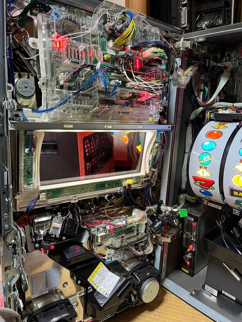 【特別セール！】パチスロ実機　スーパープラネットSP3 不要機付き