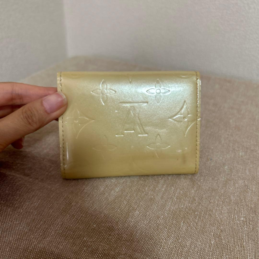 【kk.yo】Louis Vuitton サンティ 名刺入れ クリーム色