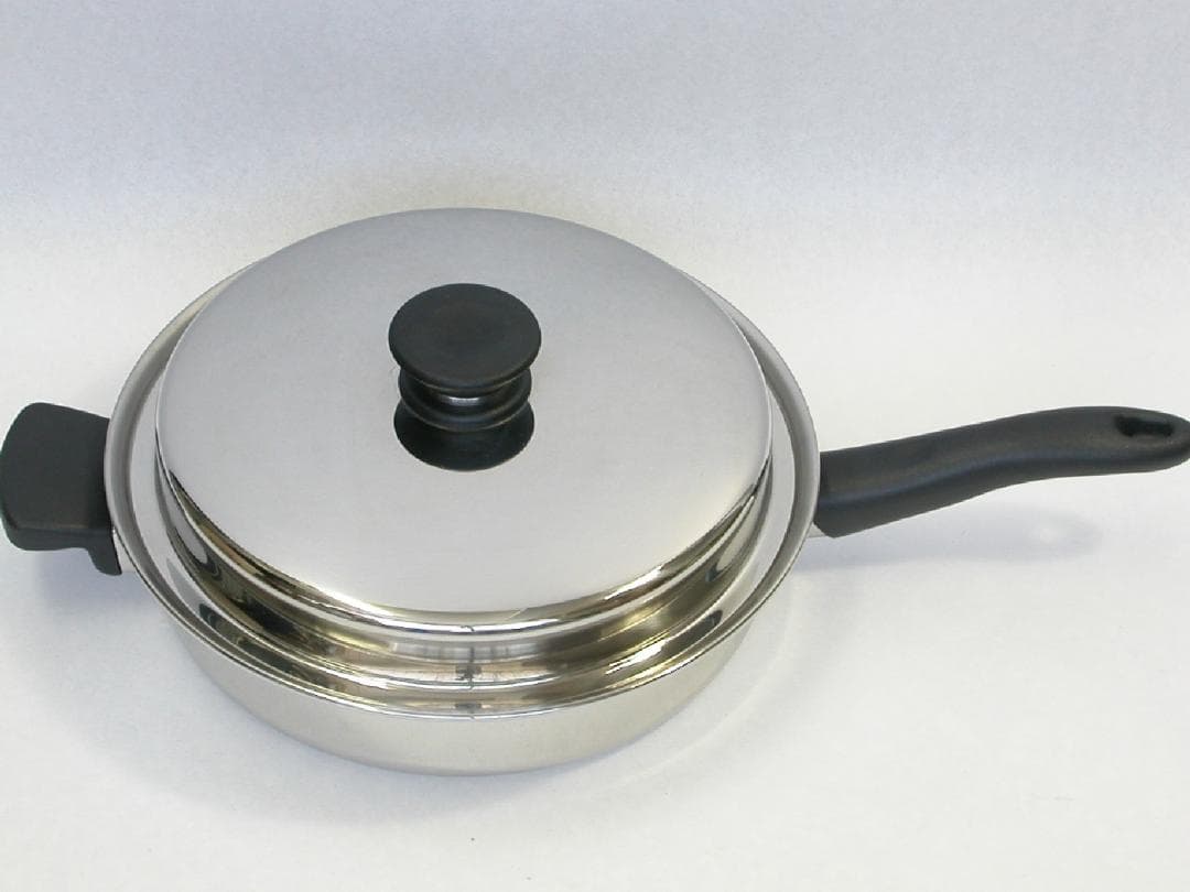アムウェイ 大フライパン 未使用品 料理本とスクラブバッズ1個付き 小キズあり