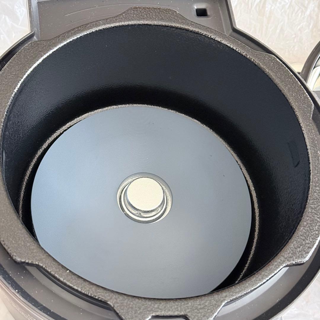 アイリスオーヤマ 電気圧力鍋 2.2L KPC-MA2-B 2021年