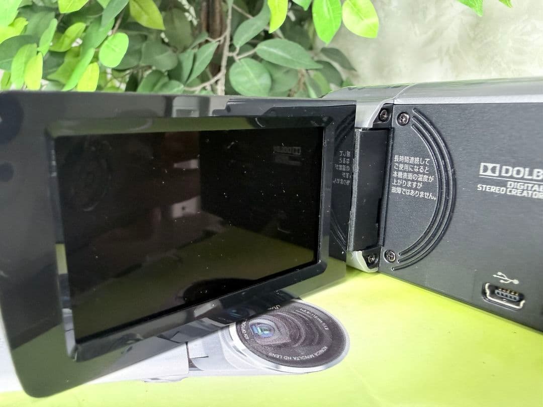 【未使用品】JVC ビデオカメラ GZ-E10