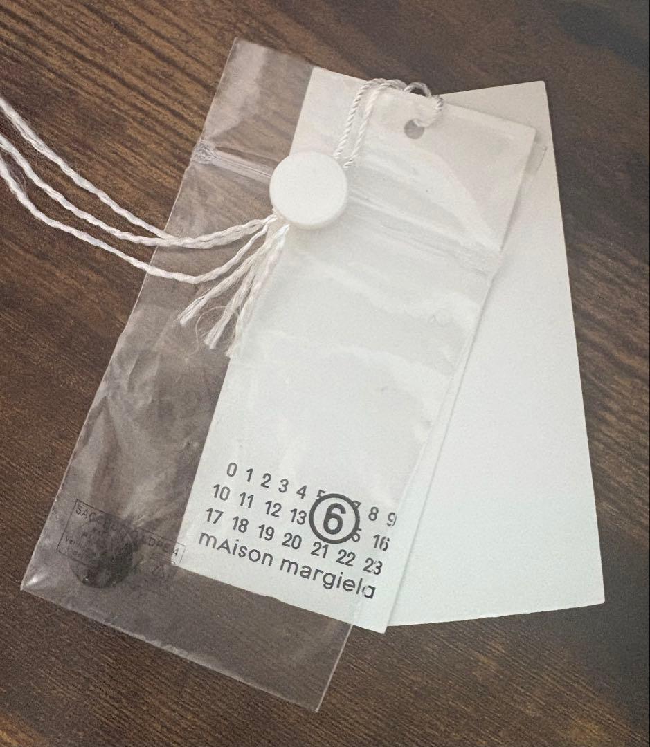 MM6 Maison Margiela ブラックドレープフェイクレザーパンツ