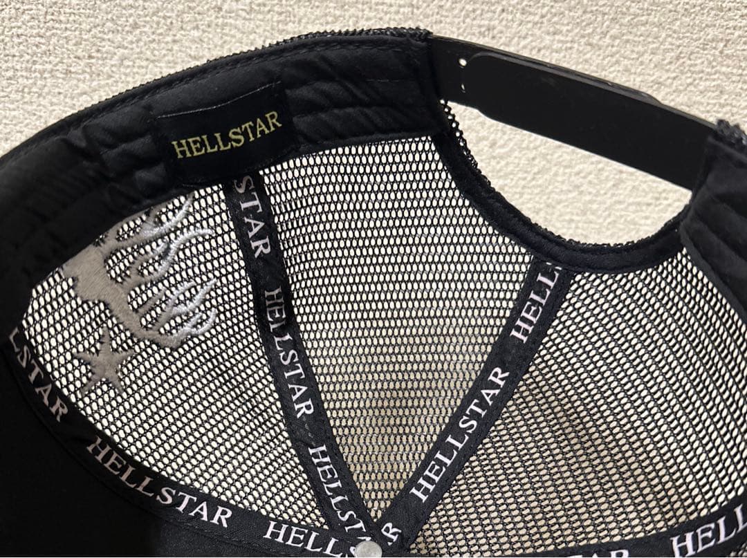 Hellstar \"LA\" Flare Star メッシュキャップ トラッカー