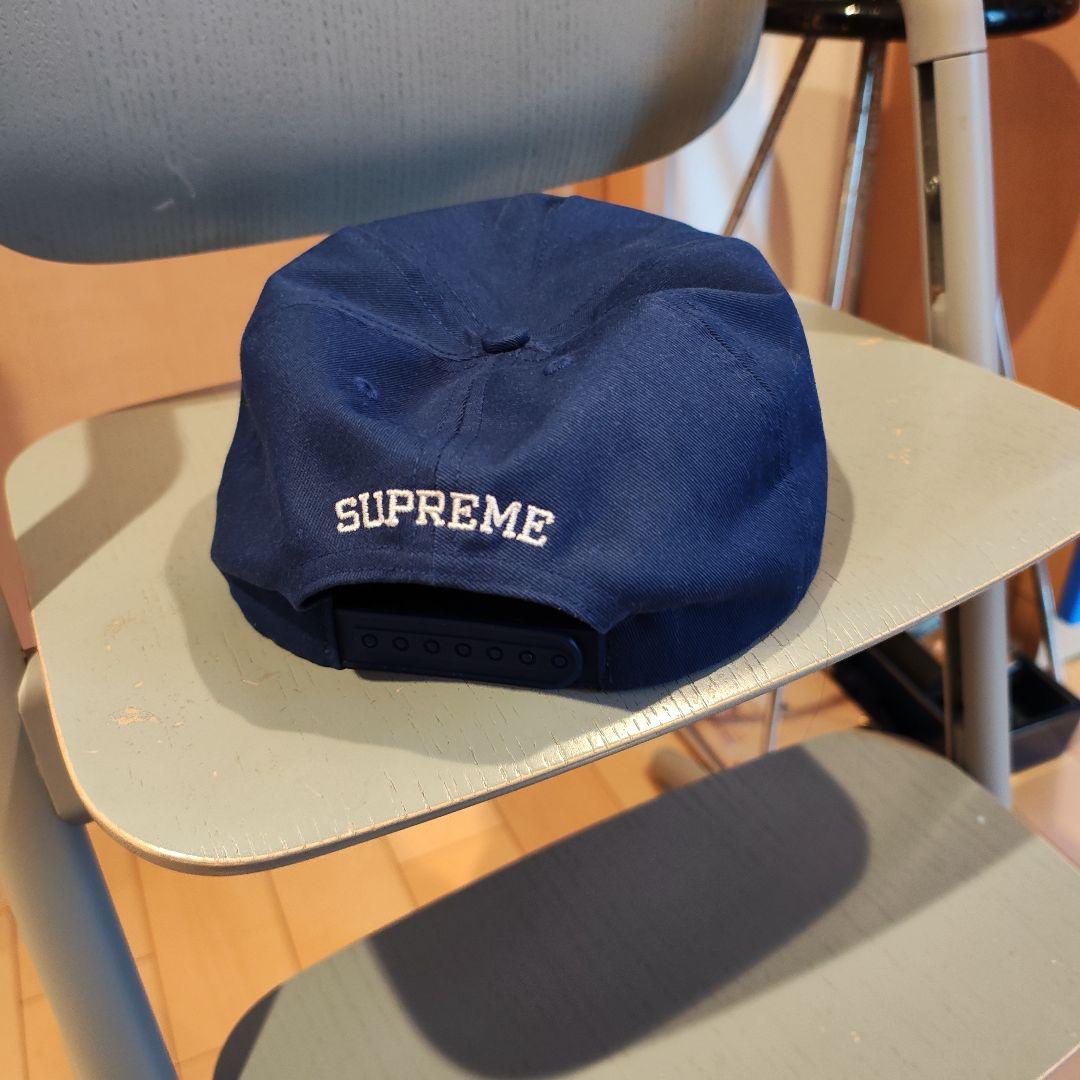 Supreme シュプリーム　フューチュラ　ネイビー キャップ