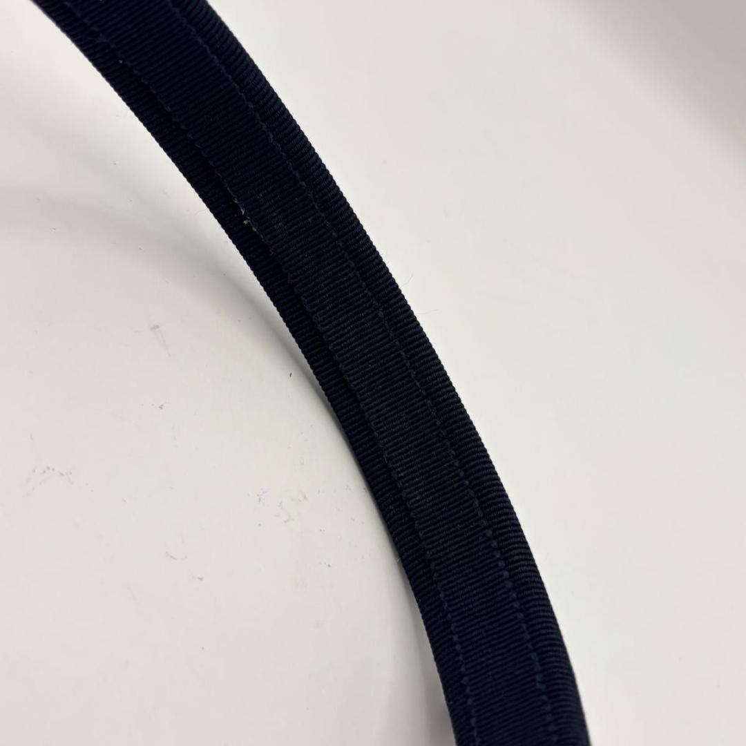 美品 フェラガモ ヴァラリボン 金具 カチューシャ ネイビー Ferragamo