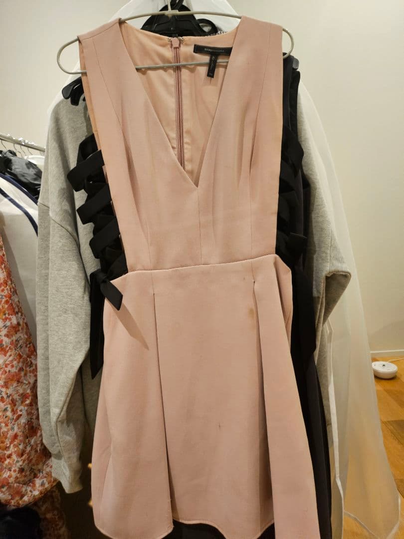BCBGMAXAZRIA ノースリーブワンピース 04 ピンク