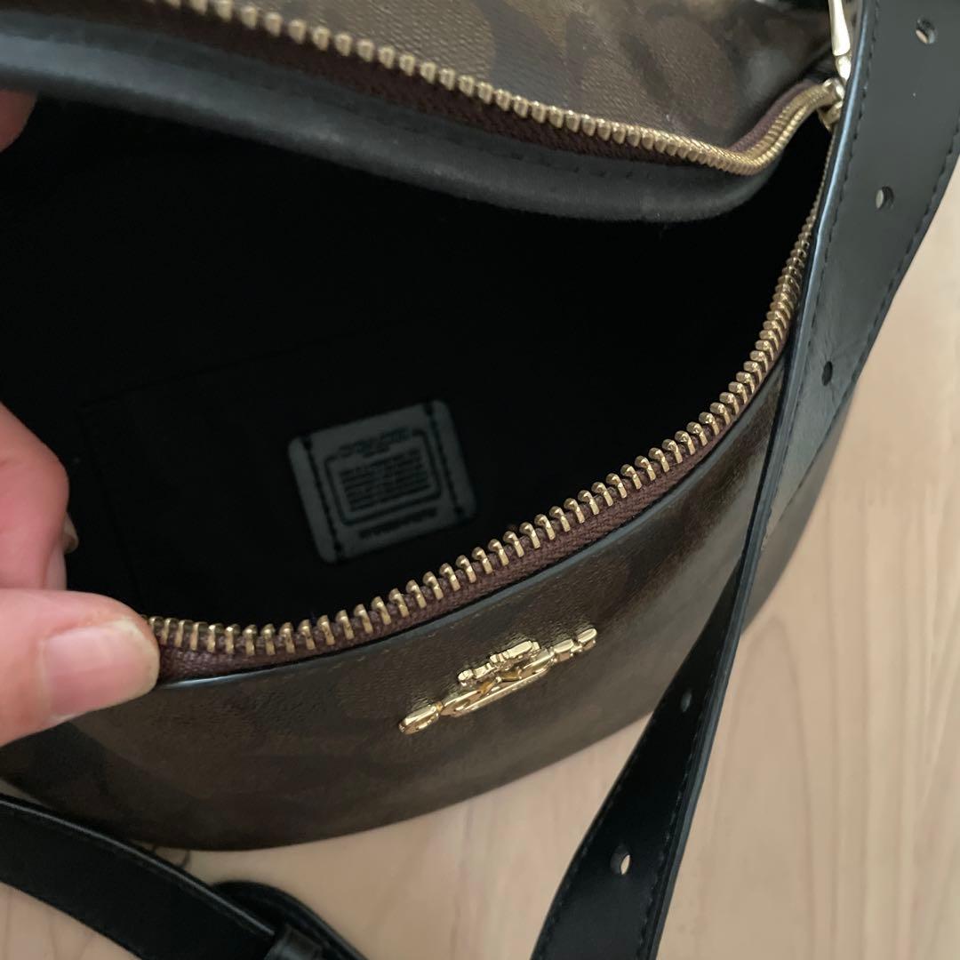 COACH ロゴ入り ボディバッグ ブラウン