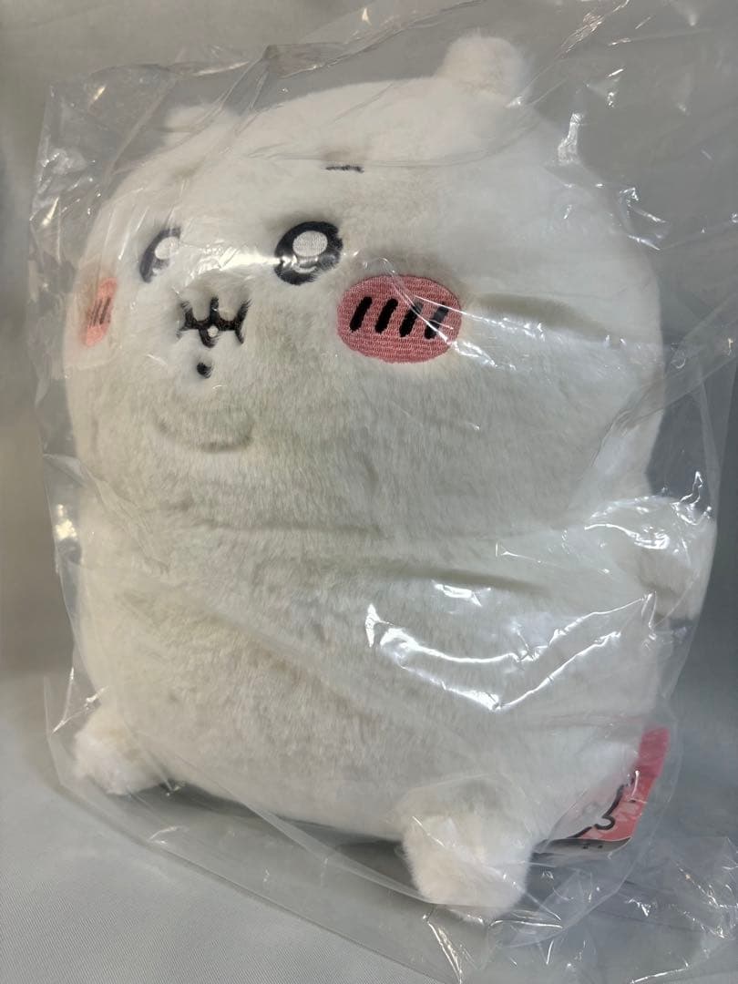 ちいかわ 重め！ぼっちゃり抱っこぬいぐるみ ぽっちゃり　ぬいぐるみ　①
