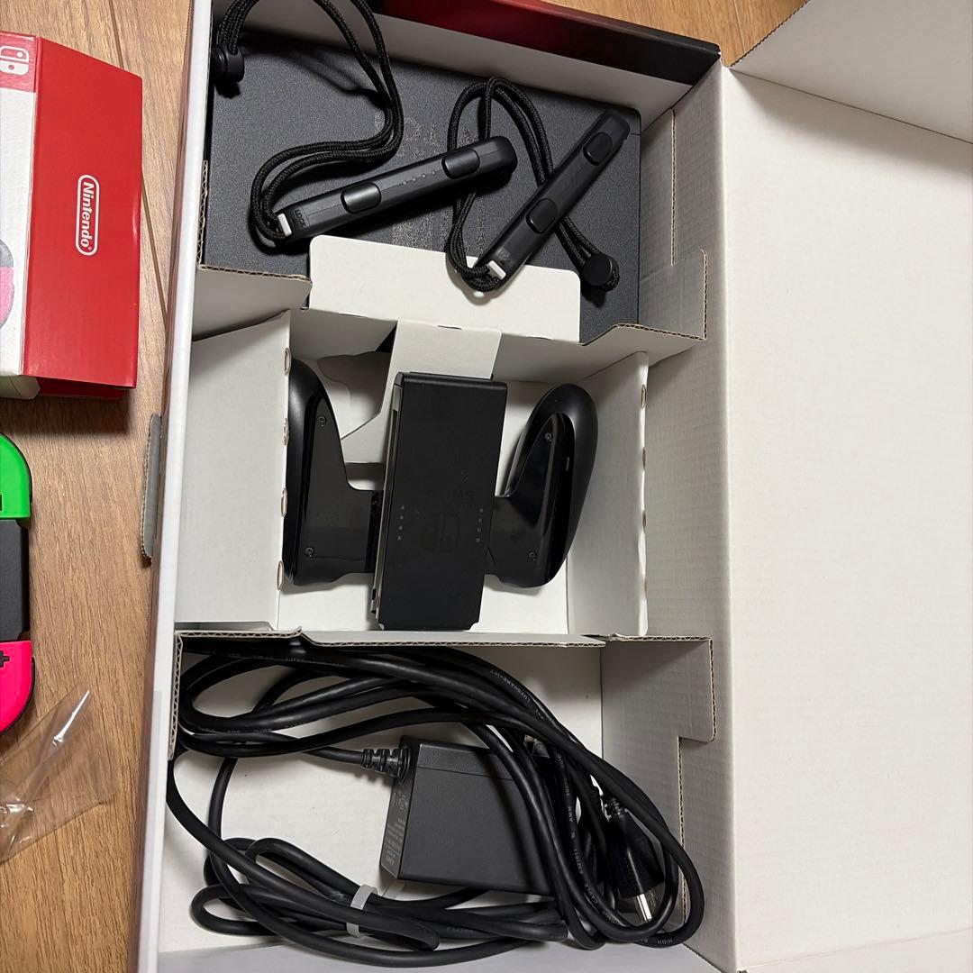 Nintendo Switch 本体　Joy-Con 2セット　箱完備