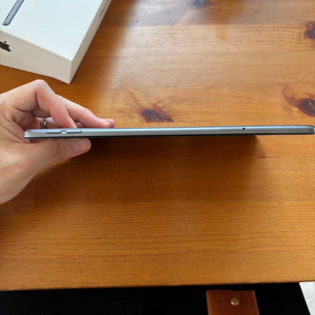 【超美品】 iPad mini 5 64GB Wifi+Cellular