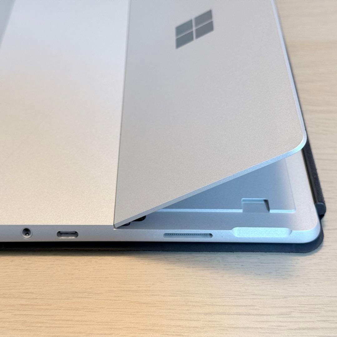 y*w様 美品 Surface Go2 4GB/64GB Windows11 充