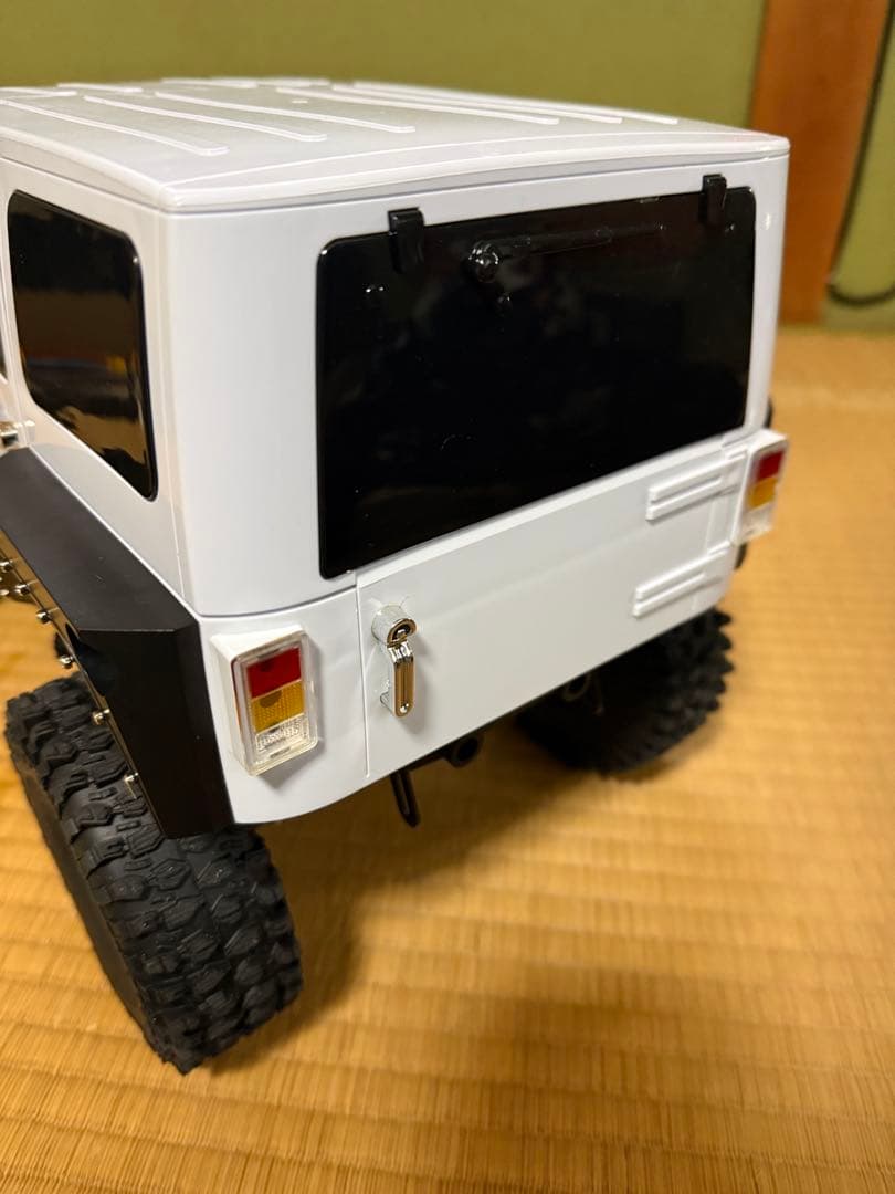 アキシャルSCX10Ⅱ ハードボディ付きクローン　メカセット
