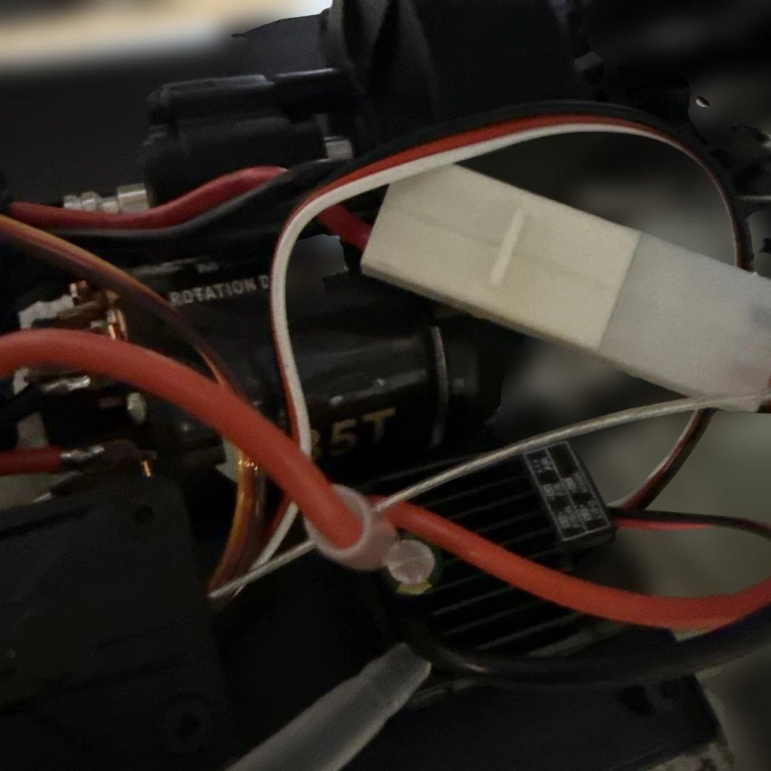アキシャルSCX10Ⅱ ハードボディ付きクローン　メカセット