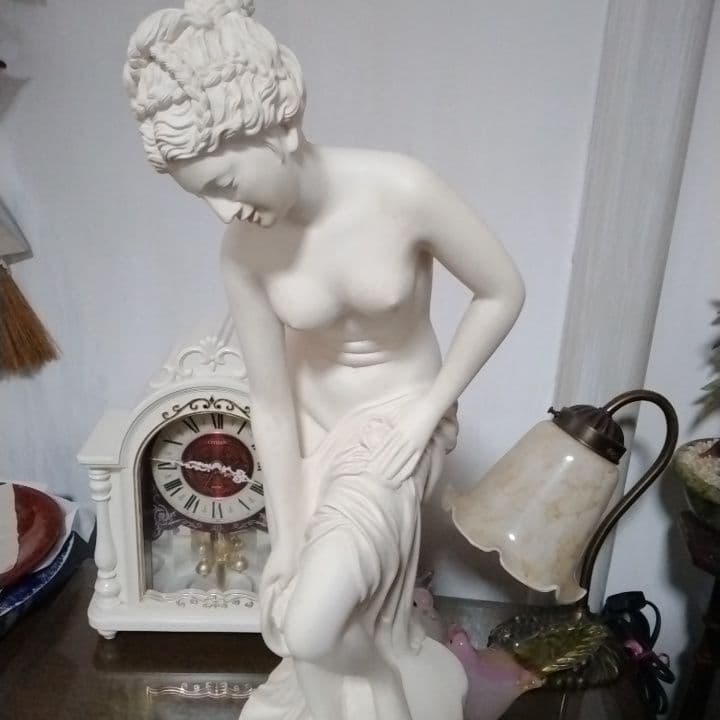 ✨ムーヴ 様✴湯浴みするヴィーナス✨大きめ約50cm✨石膏製？✨TOP ART社