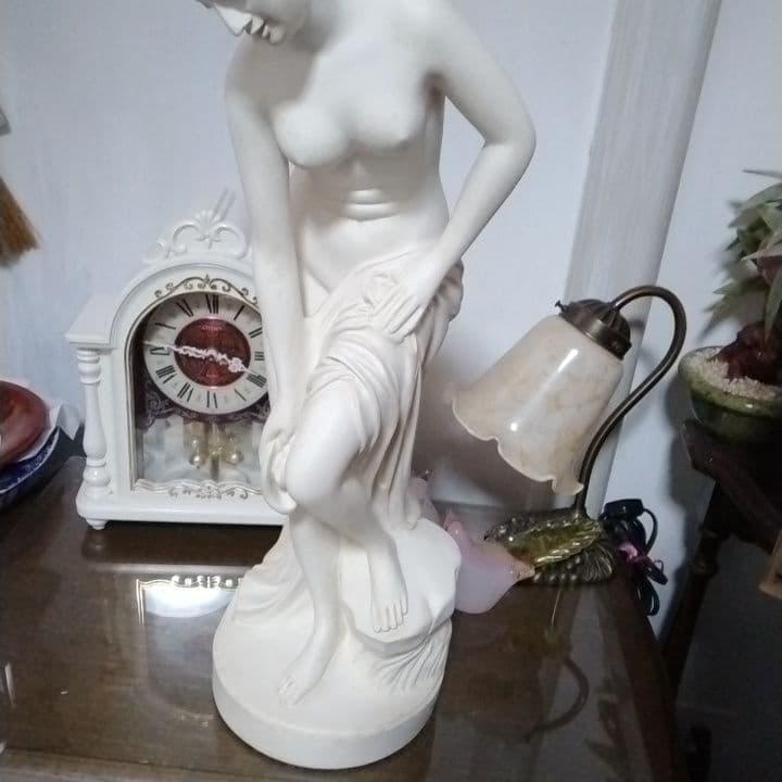 ✨ムーヴ 様✴湯浴みするヴィーナス✨大きめ約50cm✨石膏製？✨TOP ART社