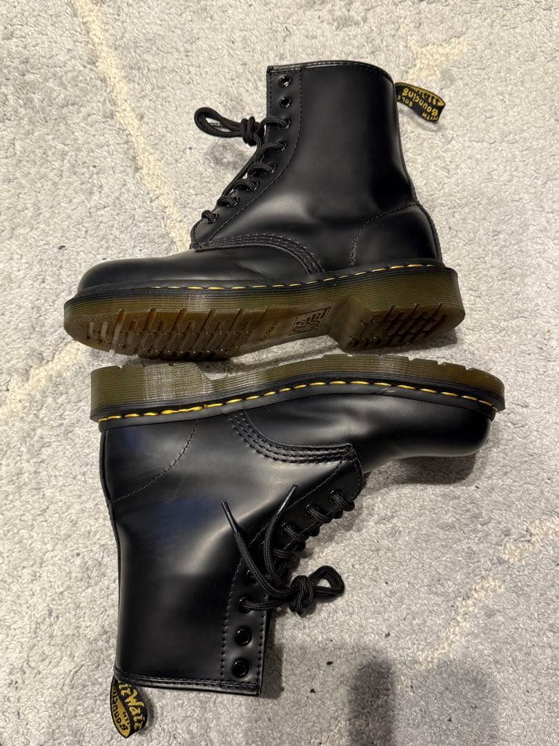 Dr. Martens/ドクターマーチン 1460 8 ホールブーツ　UK4