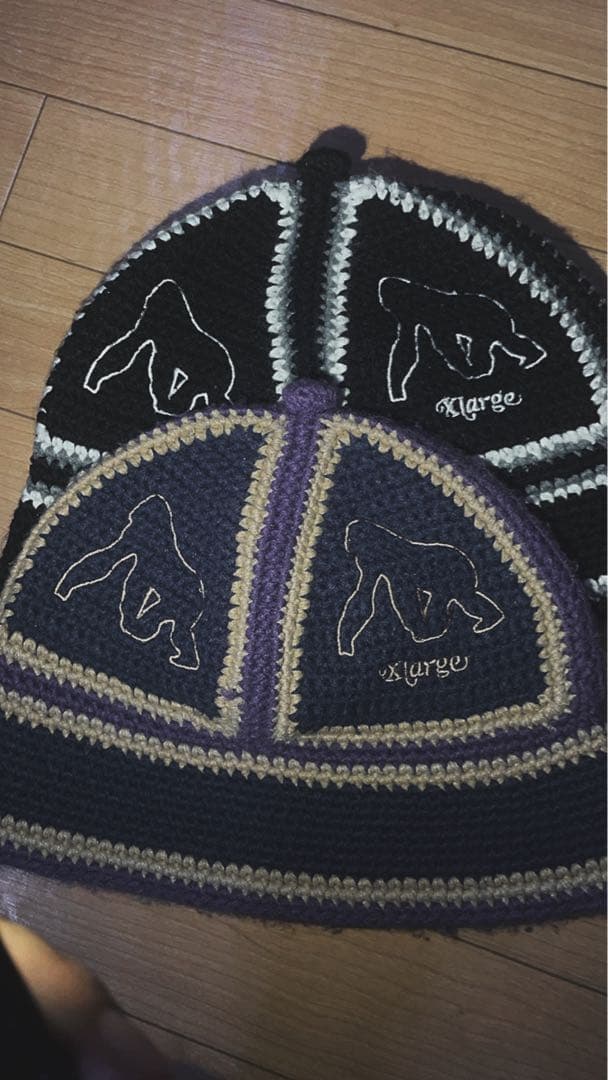 X-LARGE PURPLE & BLACK CROCHET BELL HAT‼️