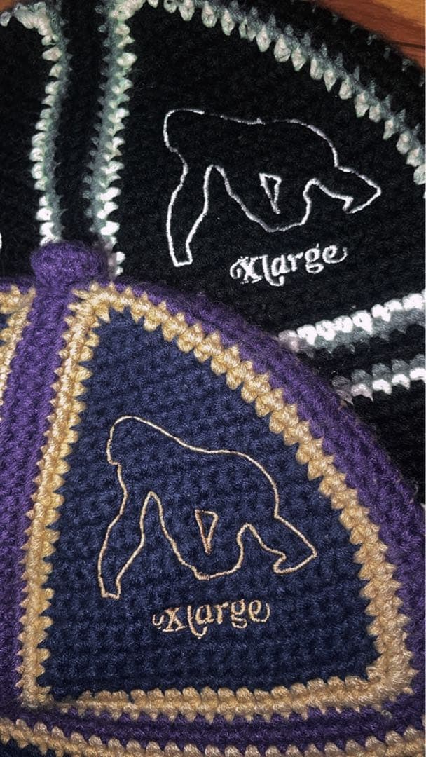 X-LARGE PURPLE & BLACK CROCHET BELL HAT‼️