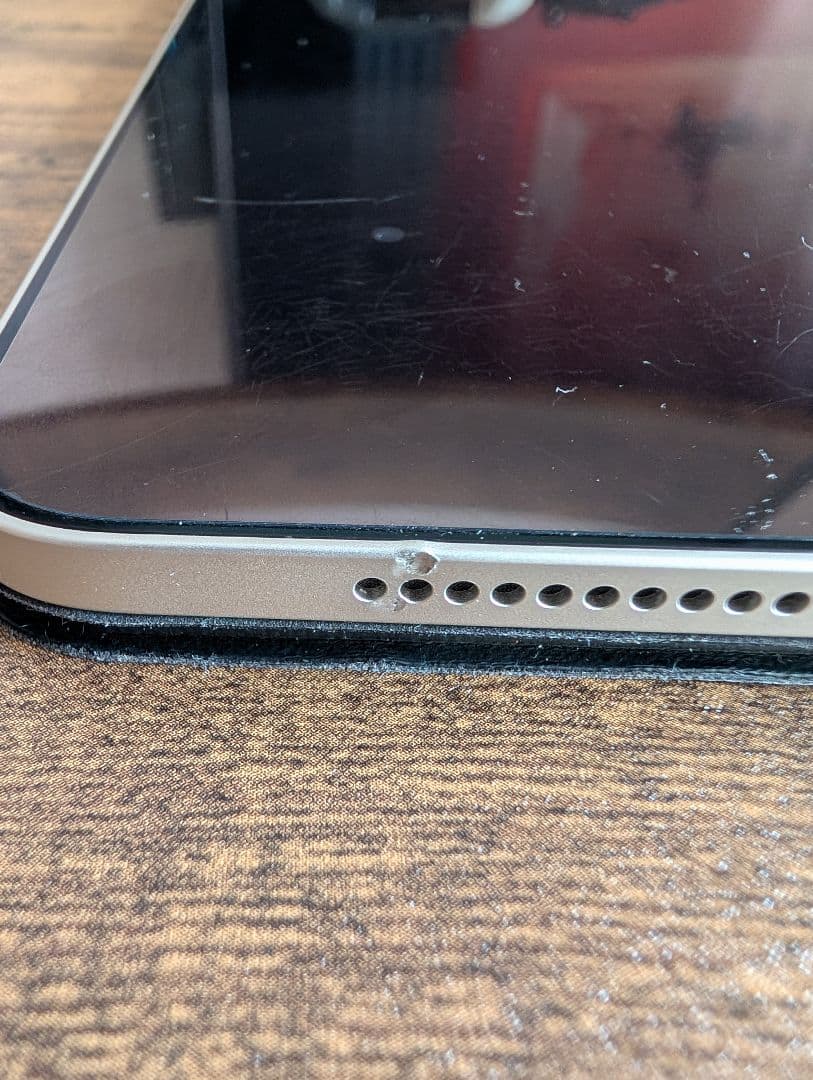 Apple iPad Air 第5世代 スターライト 本体