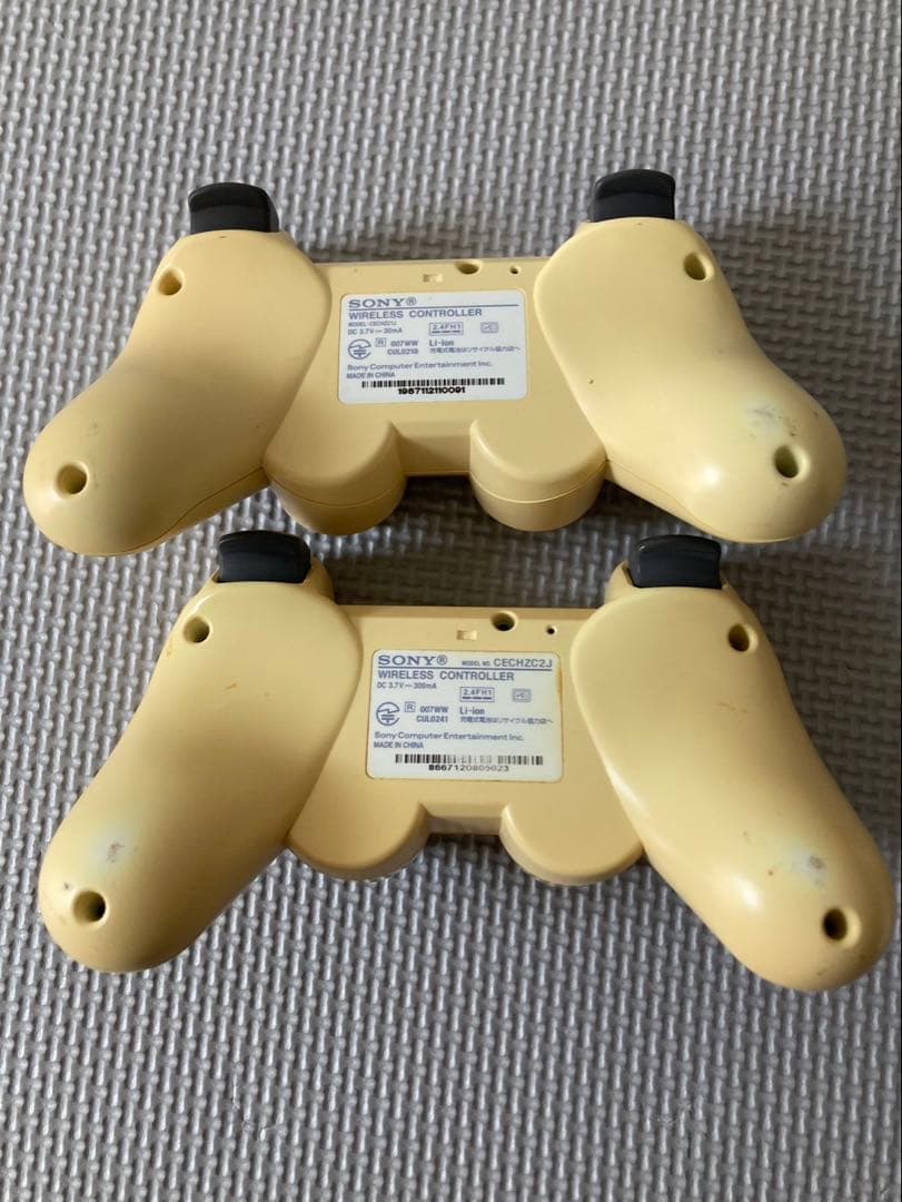 ゲームコントローラー