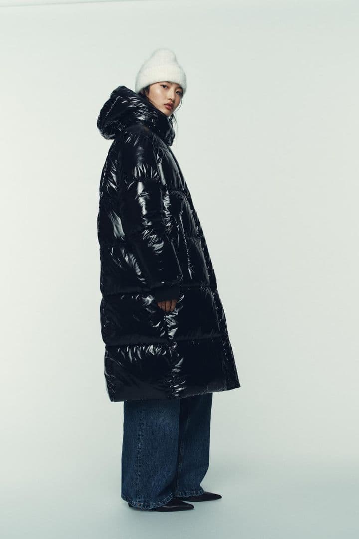 【新品タグ付き】ZARA シャイニーロングアノラック M