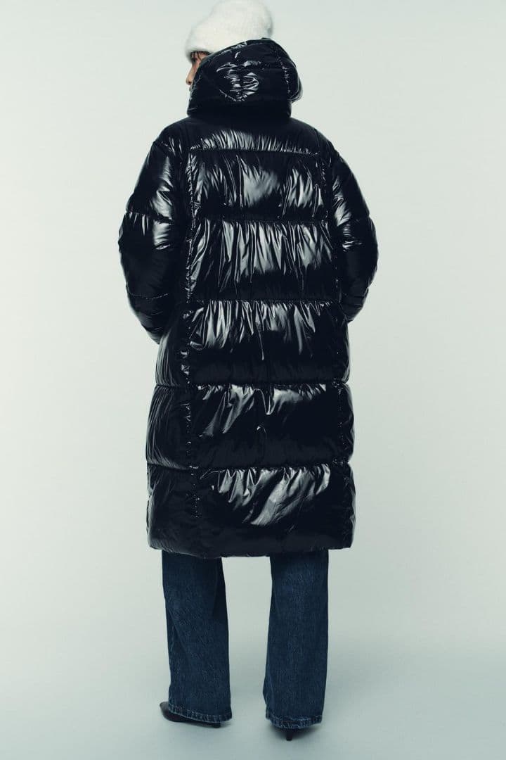 【新品タグ付き】ZARA シャイニーロングアノラック M