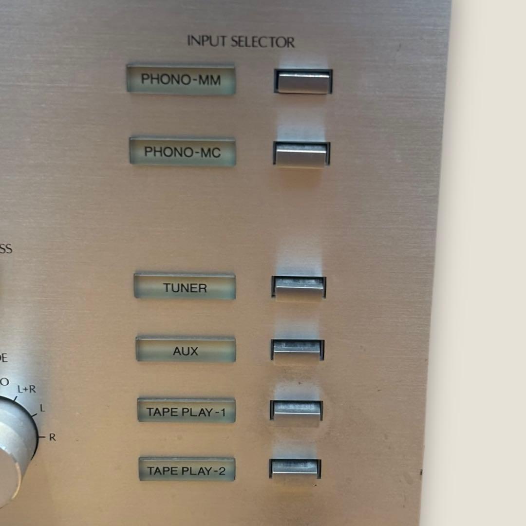 ジャンク品 SANSUI AU-D7プリメインアンプ シルバー サンスイ