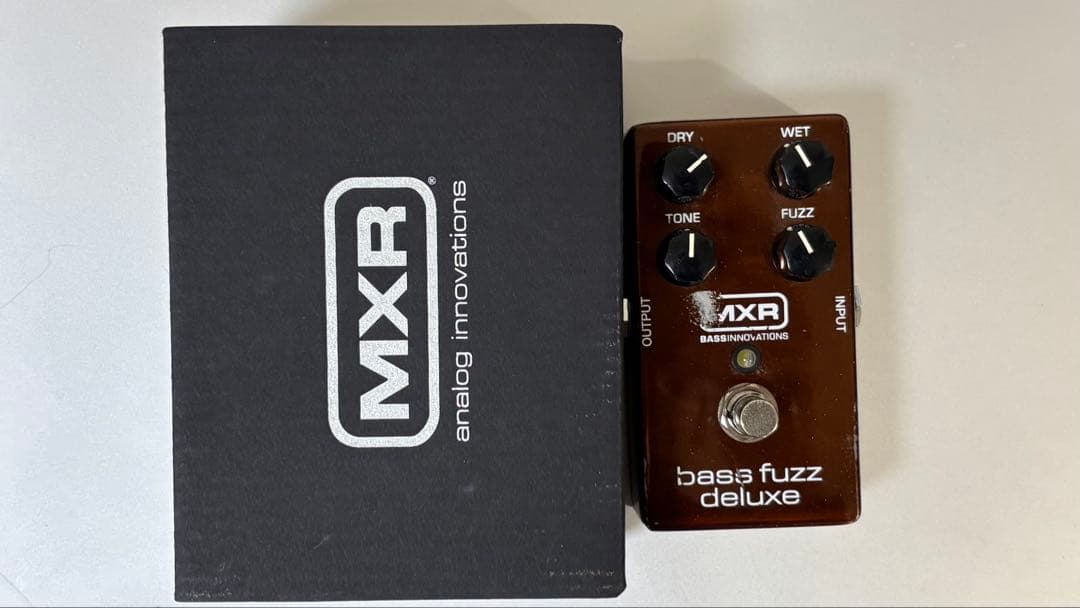 ベース MXR Bass Fuzz Deluxe