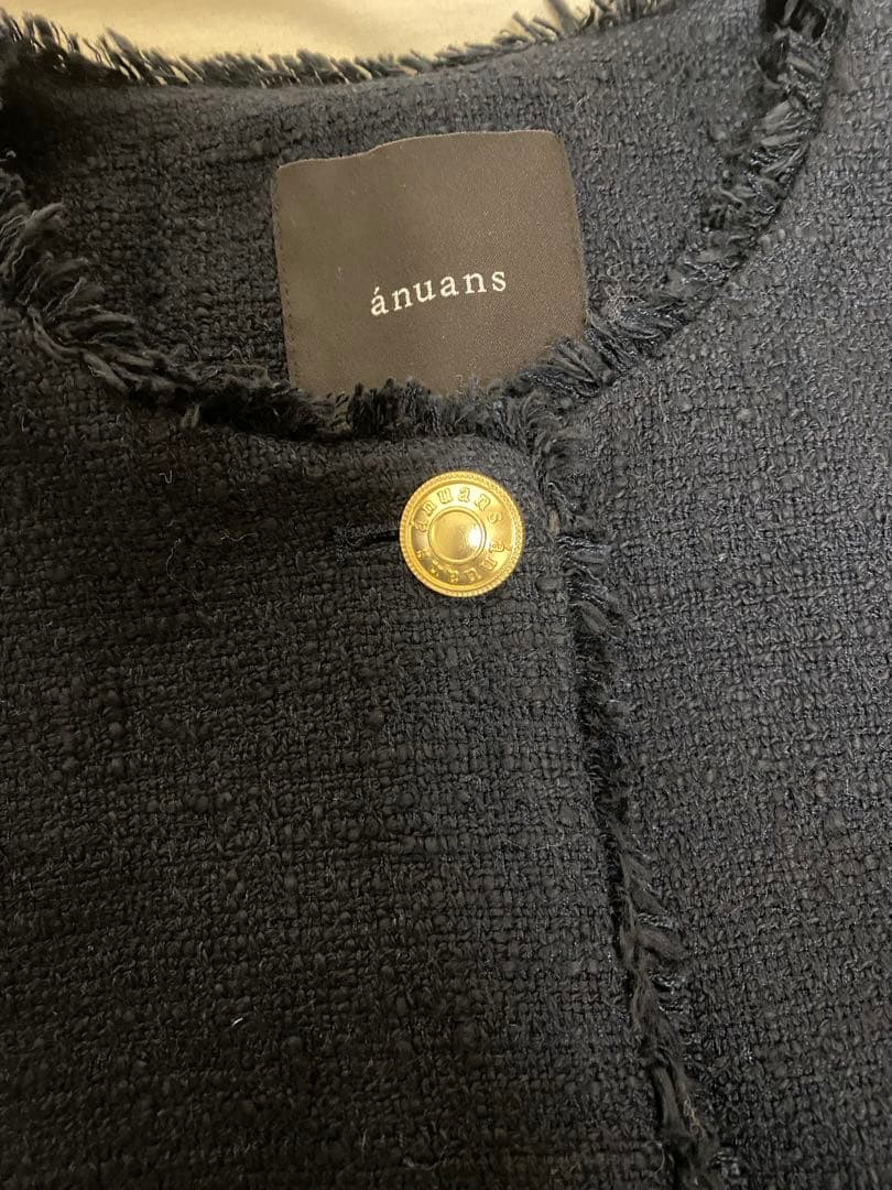美品　anuans ツイードノーカラージャケット （NAVY）