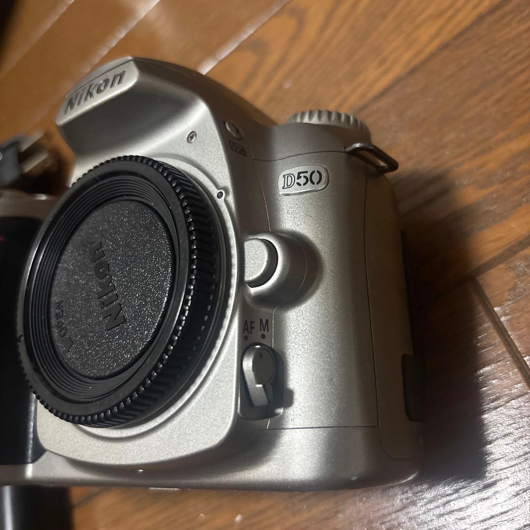 Nikon D50 デジタル一眼レフカメラ　シルバー
