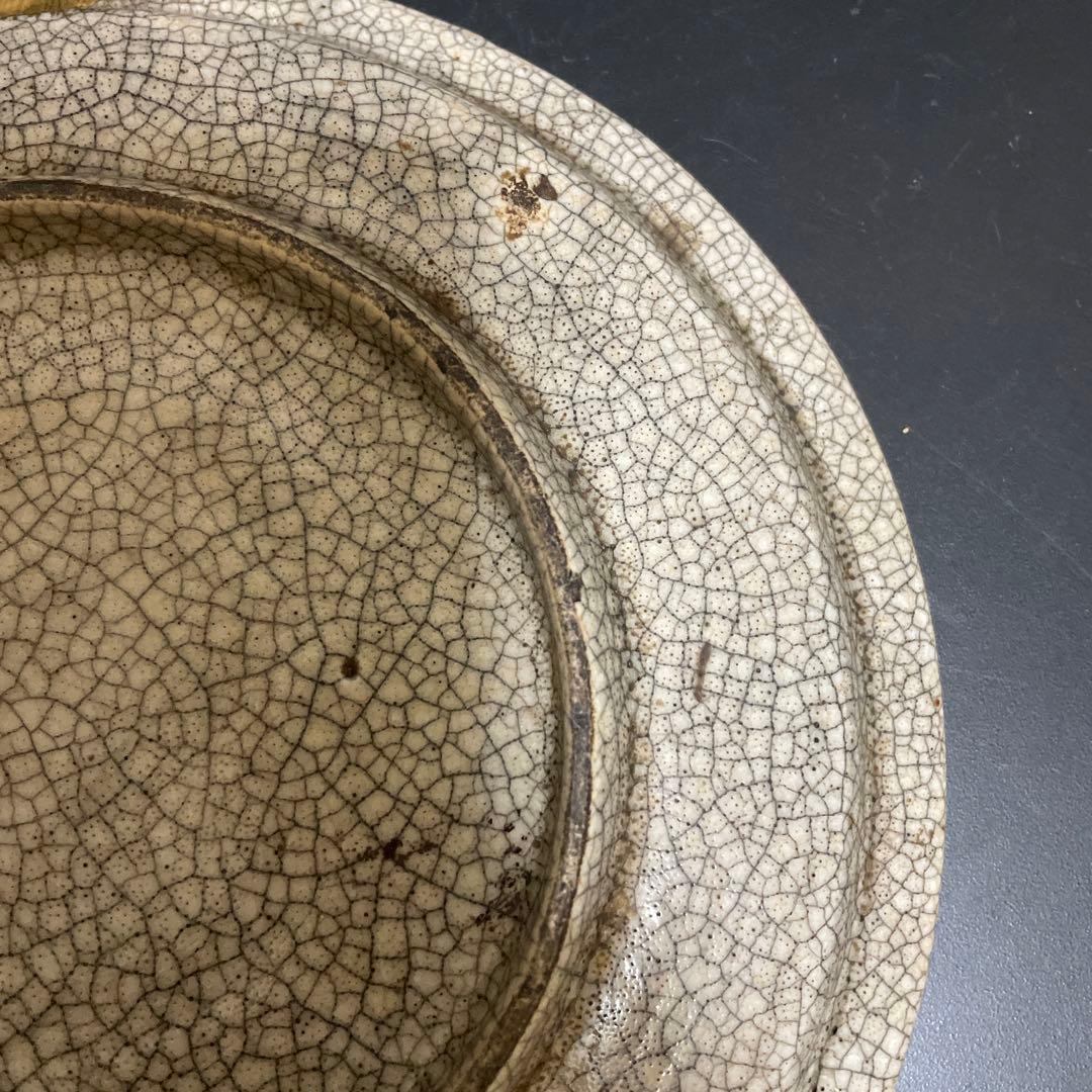時代物　雹烈紋　亀裂紋　菓子皿　蝶々柄