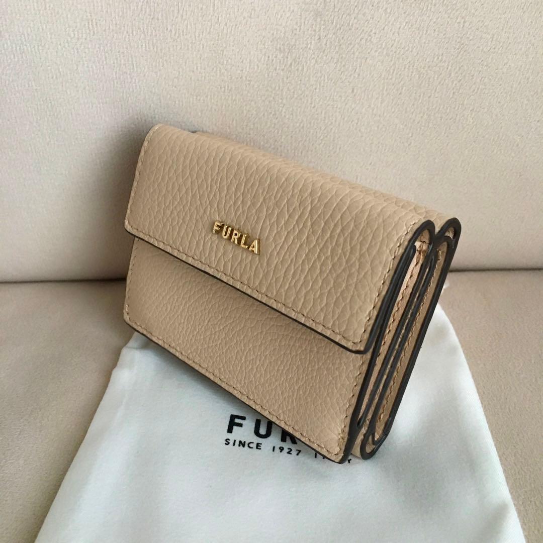 新品　FURLA フルラ　定価22,000円　バビロン　三つ折り　財布　ベージュ