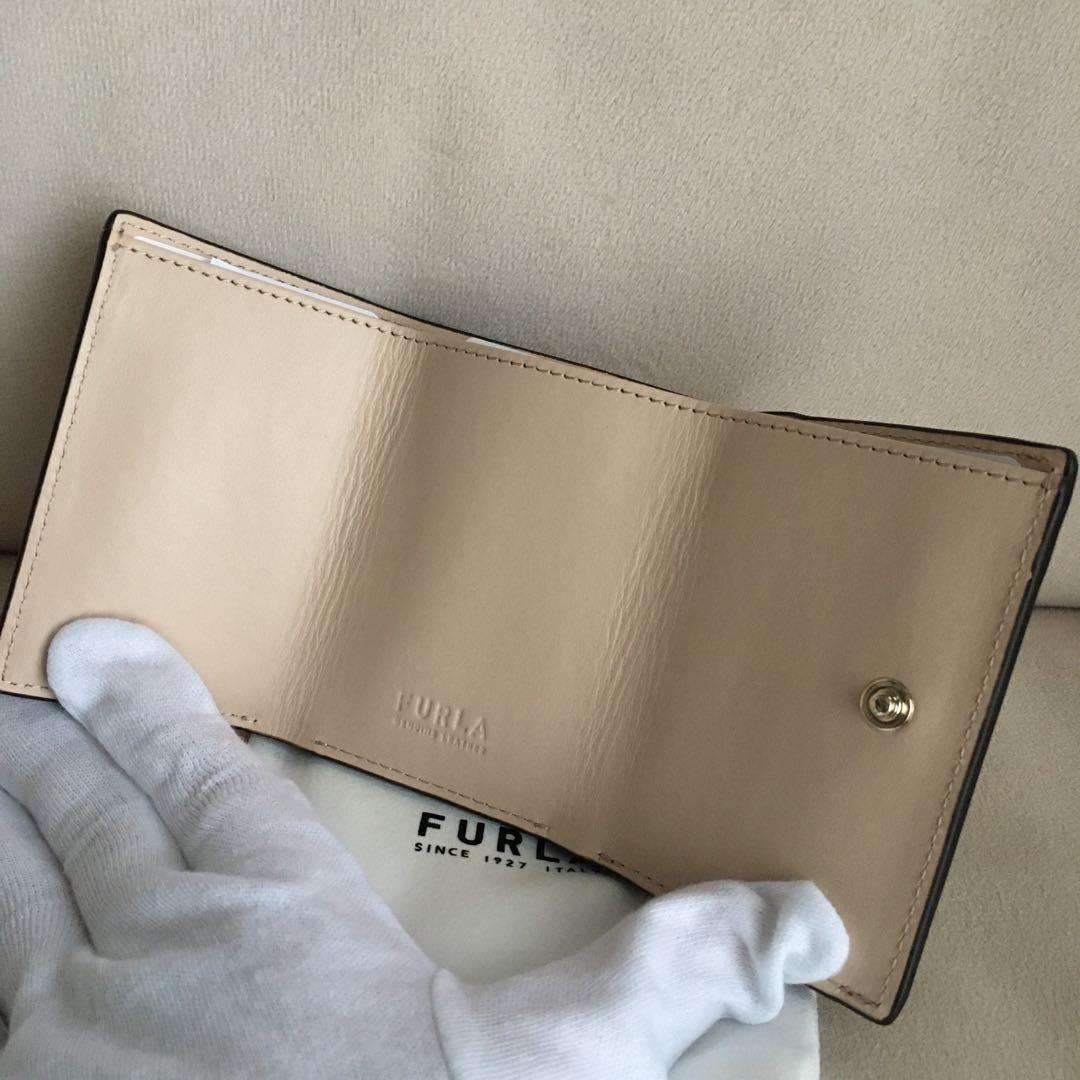 新品　FURLA フルラ　定価22,000円　バビロン　三つ折り　財布　ベージュ